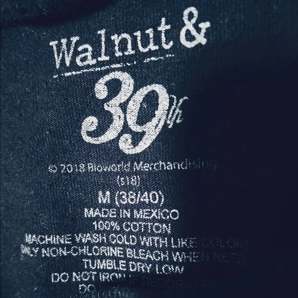 All these flavors…and you choose to be SALTY! 39th & Walnut T-shirt - Medium - Picture 3 of 3